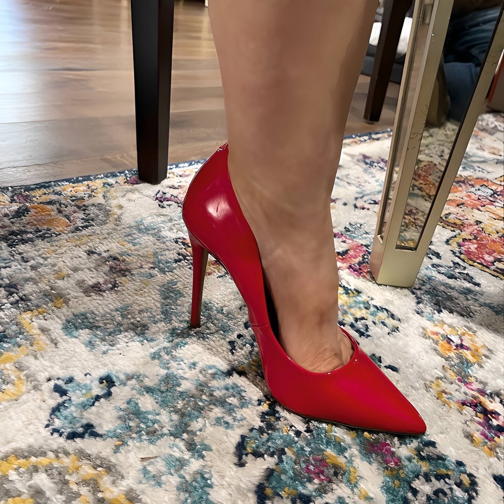 Steve Madden Pointy Toe Red Pumps